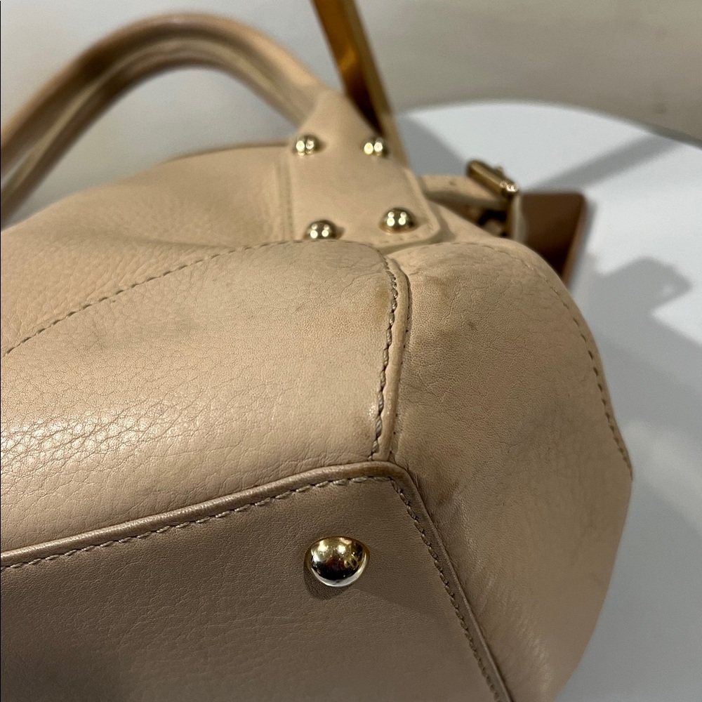 Dooney & Bourke Cream Leather Shoulder Bag - Picture 7 of 16